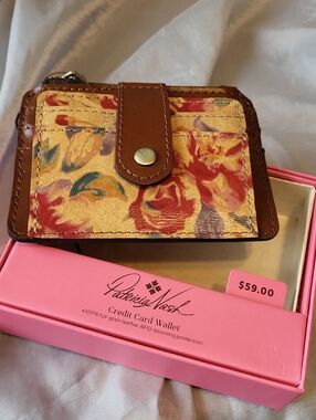 Patricia Nash Cassis Aegan Blooms Tan Trim Floral Leather Card Wallet HL